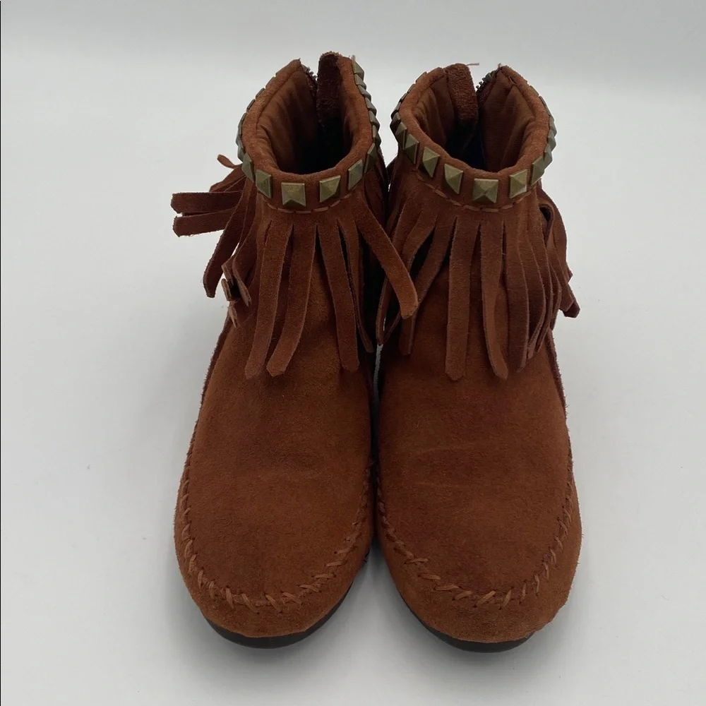 Skechers durable suede